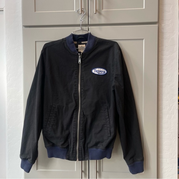 Mens Lucky Brand Triumph Black Blue Bomber Jacket Patches Medium Racing Flag - Picture 2 of 10